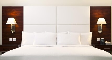 Hilton Dubai The Walk Room Type - Executive Studio, 1 King Bed