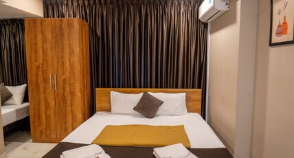 IGLOO STAYS Room Type - Elite King+1