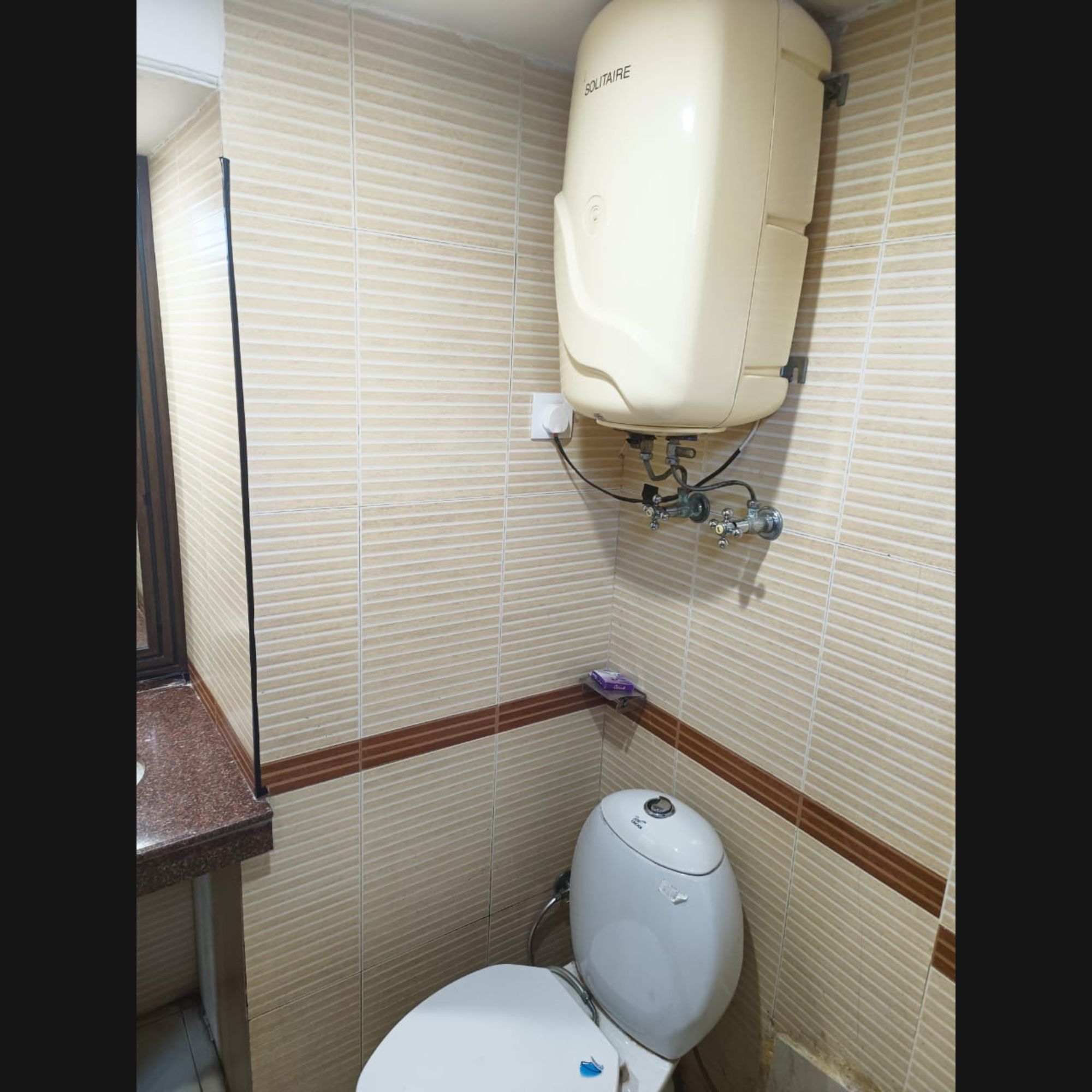 Dzire Inn ( 20 Mtrs From Mall road ) - Tap to explore photos