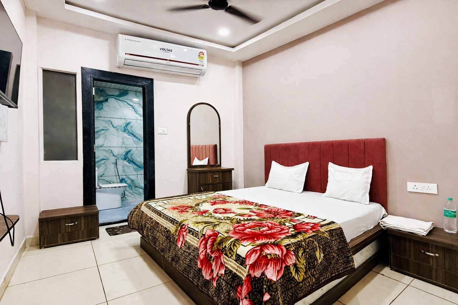 Hotel Balaji - Tap to explore photos