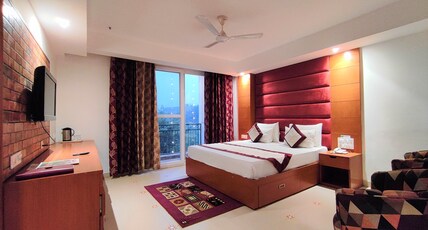 The Angel Hotel and Suites near Medanta Room Type - Luxury Room with Private Balcony