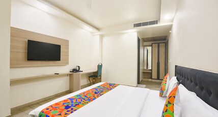 FabHotel The Rolex Grand - Yatharth Super Speciality Hospital, Sector 20 Room Type - Suite Room