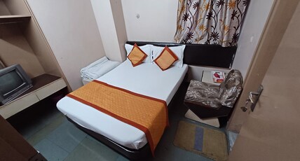 HOTEL KAILASH ( Hotel Since 1932 ) Room Type - Budget Double Room