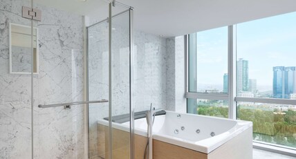 Wyndham Grand Istanbul Levent Room Type - Corner Suite King Bed with City View Wyndham Grand Istanbul Levent Room Type - Corner Suite King Bed with City View