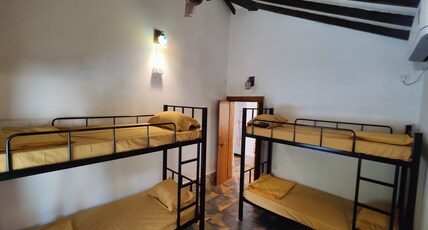 JOE BANANA STAYS Room Type - Cottage 7 - Girls dormitory