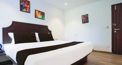 Super Townhouse Central Bazar Road Ramdaspeth Room Type - Classic