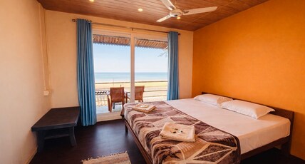Wave n Sea Beach Cottage Room Type - Upper floor Sea view A/C
