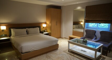 Luxus Inn Hotel Room Type - Premium Deluxe Room