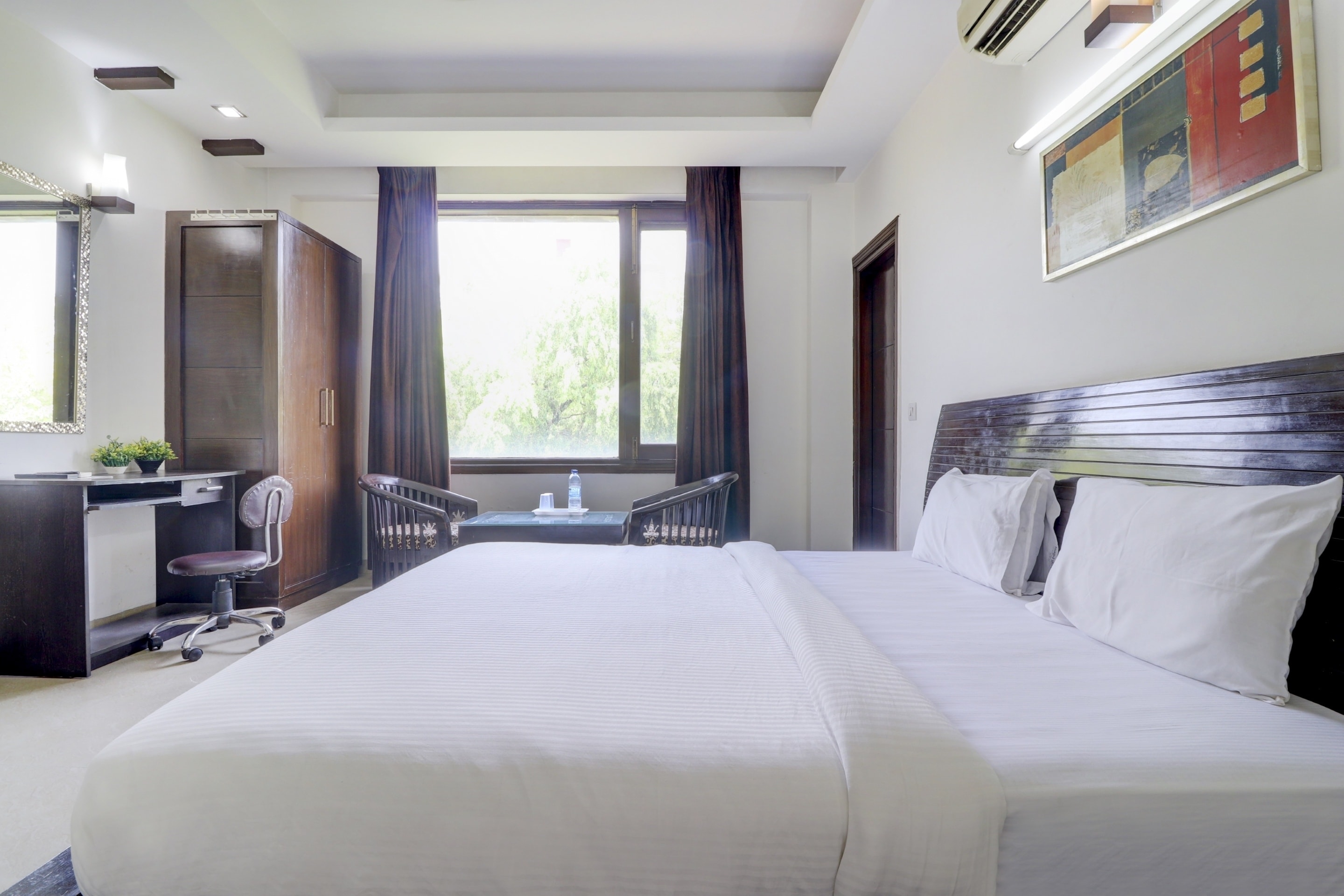 Collection O Marina Suites - Tap to explore photos