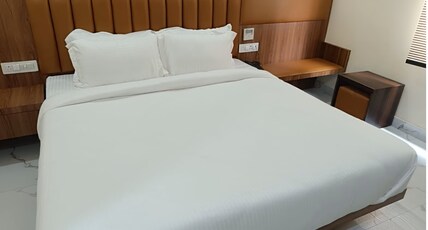 Hotel Paramveer Room Type - STANDARD ROOMS
