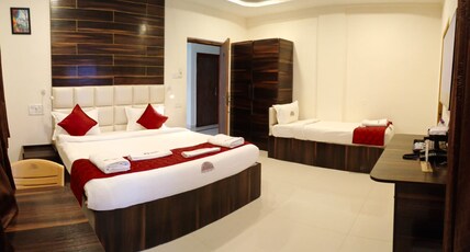 Annai Residency Room Type - LUXURY ROOM