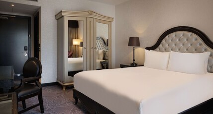 Hilton London Syon Park Room Type - QUEEN GUEST ROOM