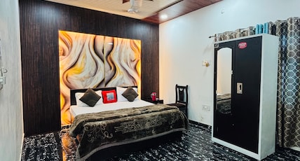 Vasant Vihar Home Stay Inn Room Type - Delux Room