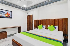 Address of Treebo Hotel Rk Inn, Railway Station