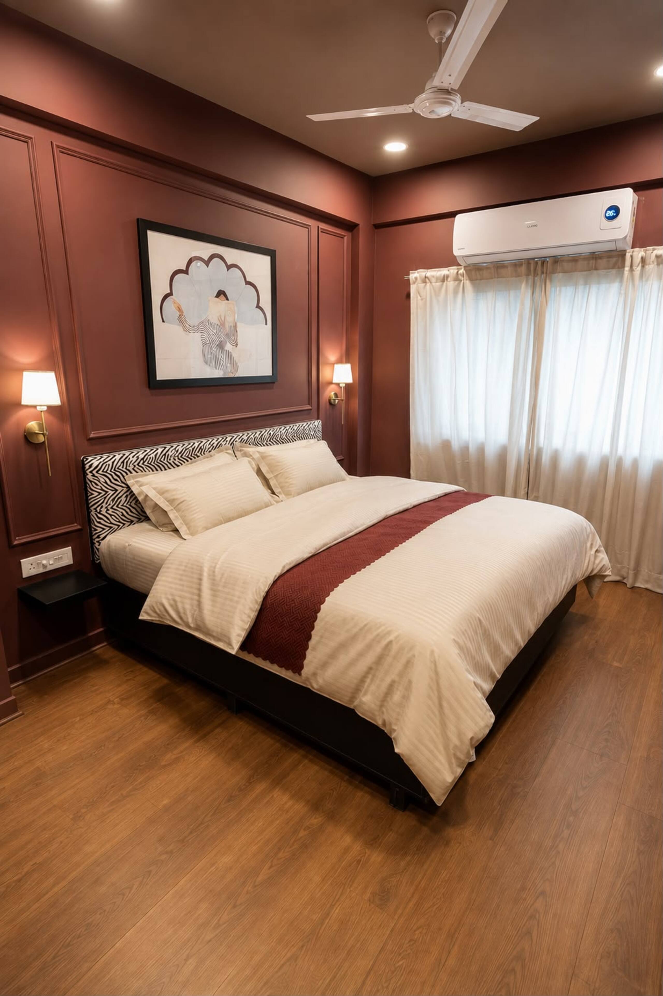 Bordeaux Romantic Studio near Pune Airport - Tap to explore photos