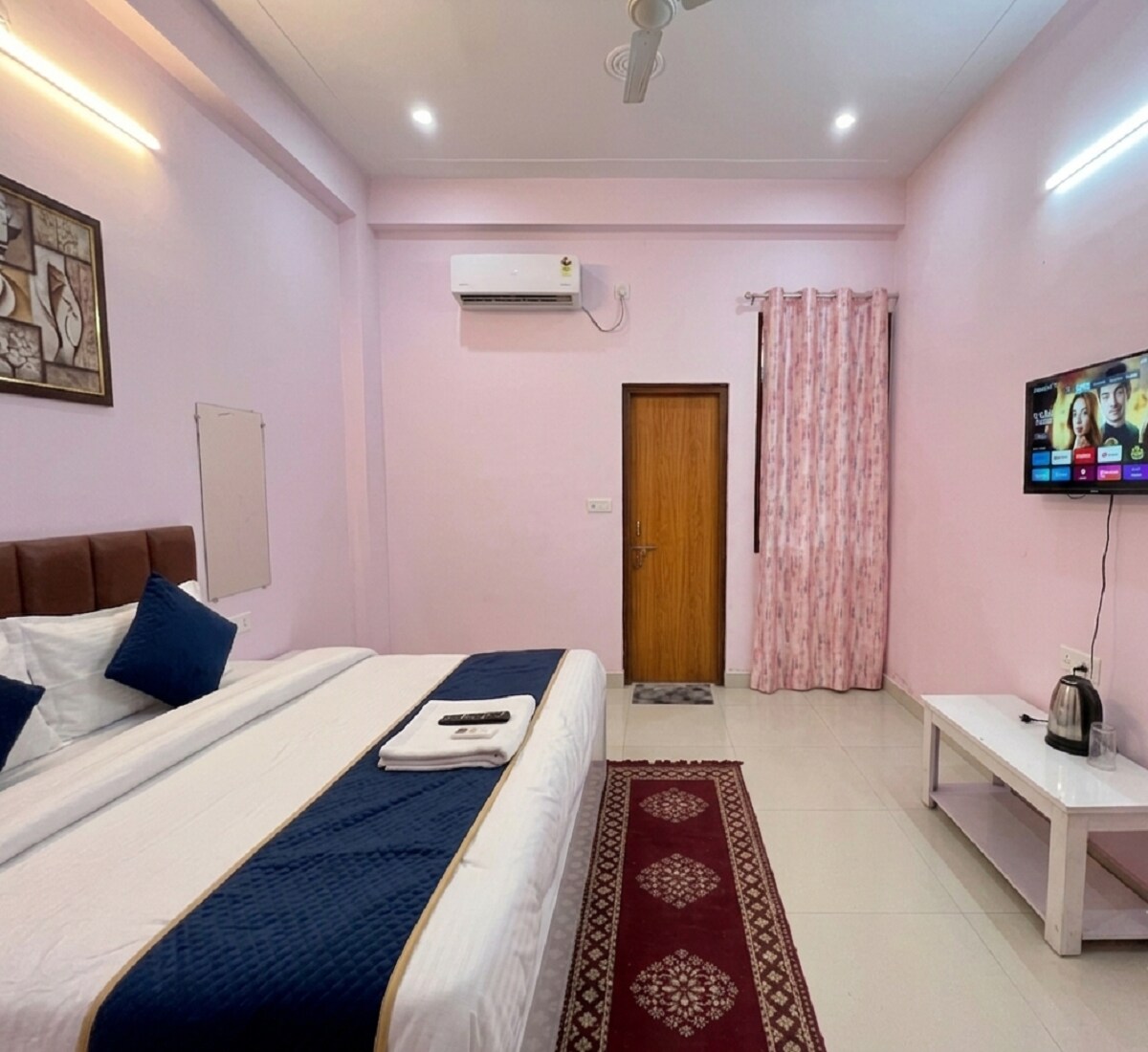 Hotel Vikrant Inn Kathauta Lake - Tap to explore photos