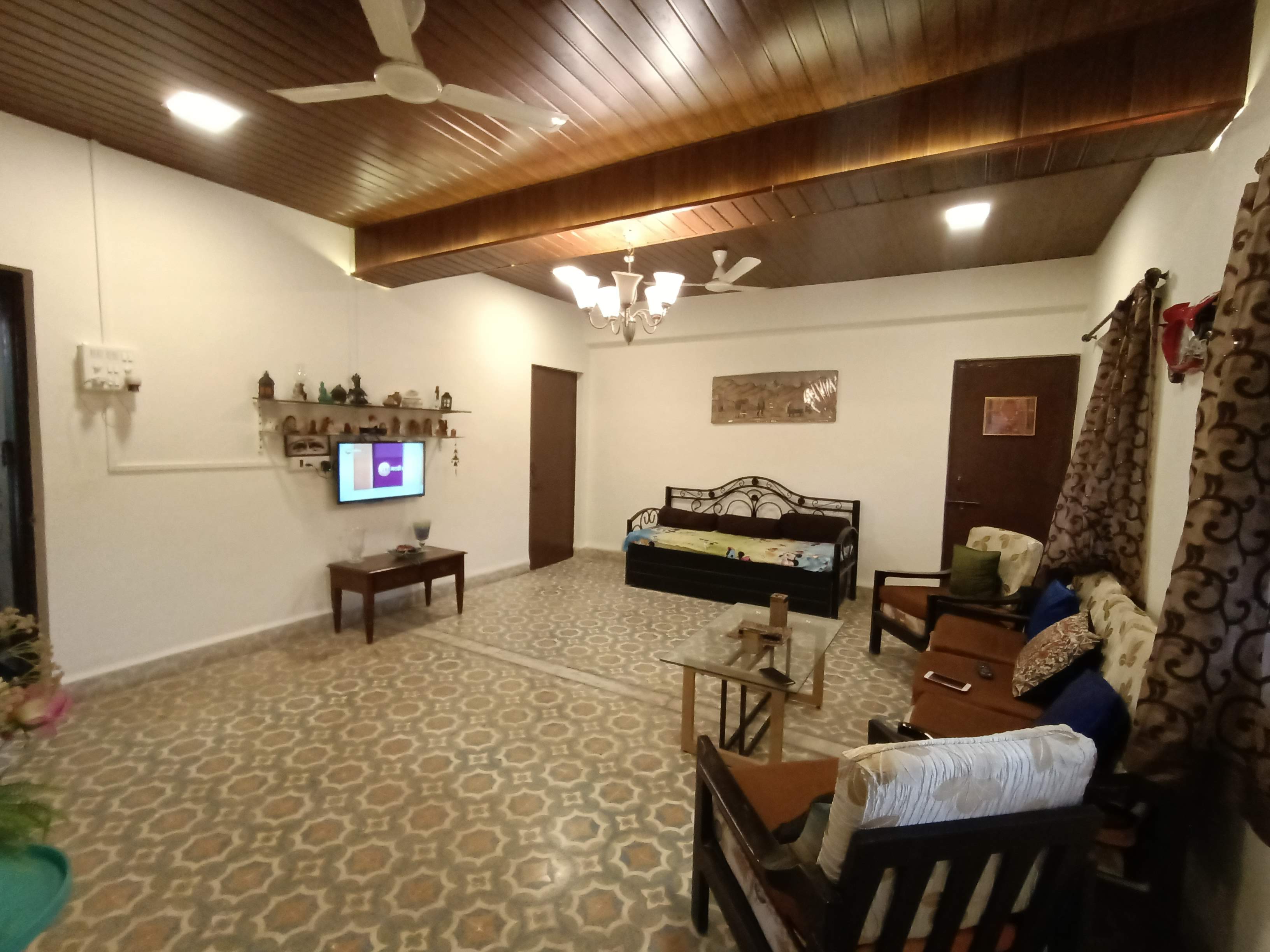 Lavish 3BHK Townhouse close to Nature - Tap to explore photos