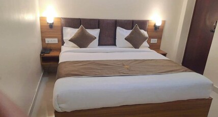 HOTEL URBAN RESIDENCY Room Type - Deluxe Room