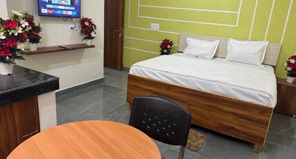 JMD Zoom Plaza Hotel Room Type - Standard Room
