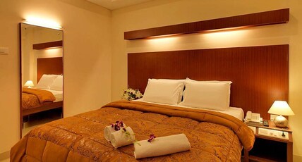 Dhanunjaya's Luxury Hotel- Hosur Room Type - Deluxe Room with Air Conditioning