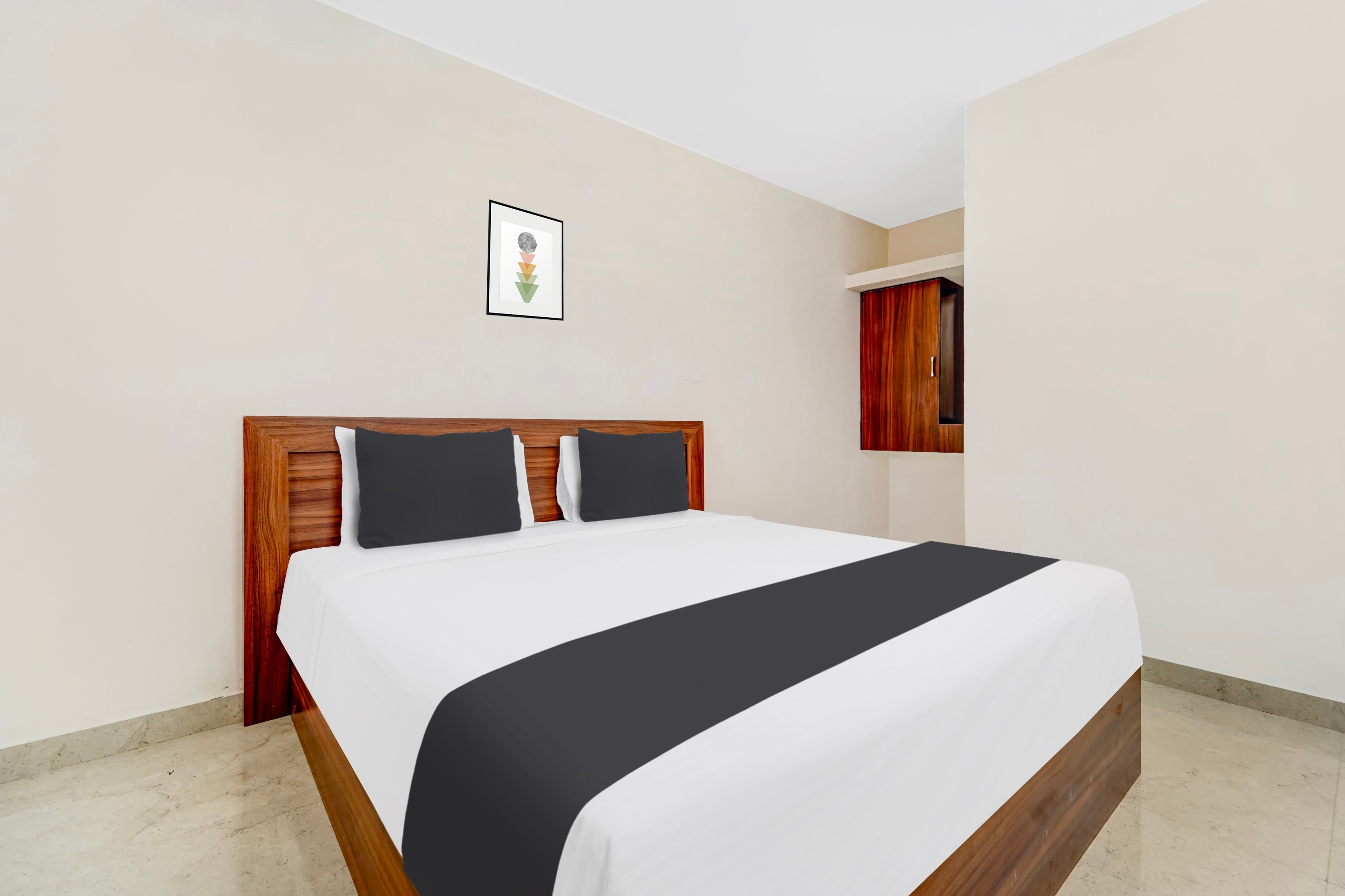 Super Hotel O Avinashi Road Coimbatore - Tap to explore photos