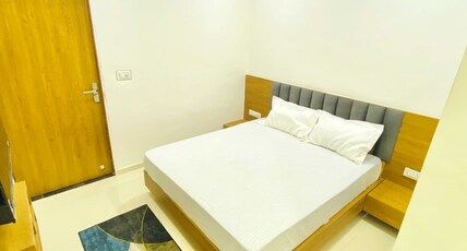 Hotel Alexa Chandlodiya Room Type - Deluxe Room