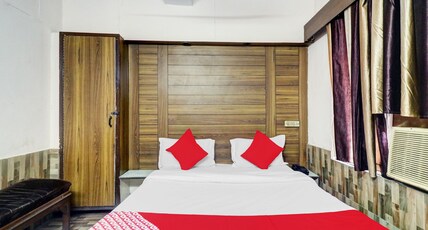 Hotel O Crown Continental Room Type - Classic
