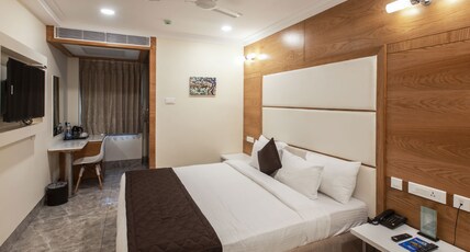 RKN Grand Hotel Room Type - Premium Suite