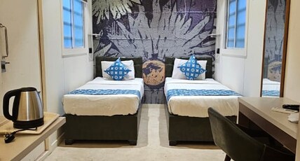 Click Hotel Mundra Room Type - Premium Twin Room