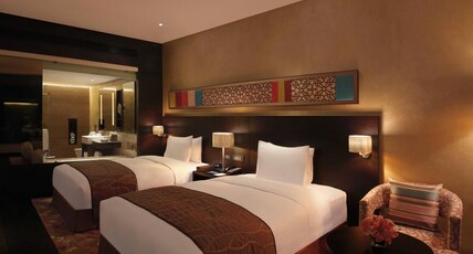 Hilton Jaipur Room Type - 2 Twin Beds Guest Room With Bathtub