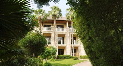 Sofitel Dubai The Palm, Resort and Spa Room Type - Signature Palm Suite, Resort View, 1 bedroom, 1 king bed and 1 sofa bed