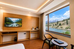 Hotel The Haven Kargil (Centrally Heated & Air Conditioned)