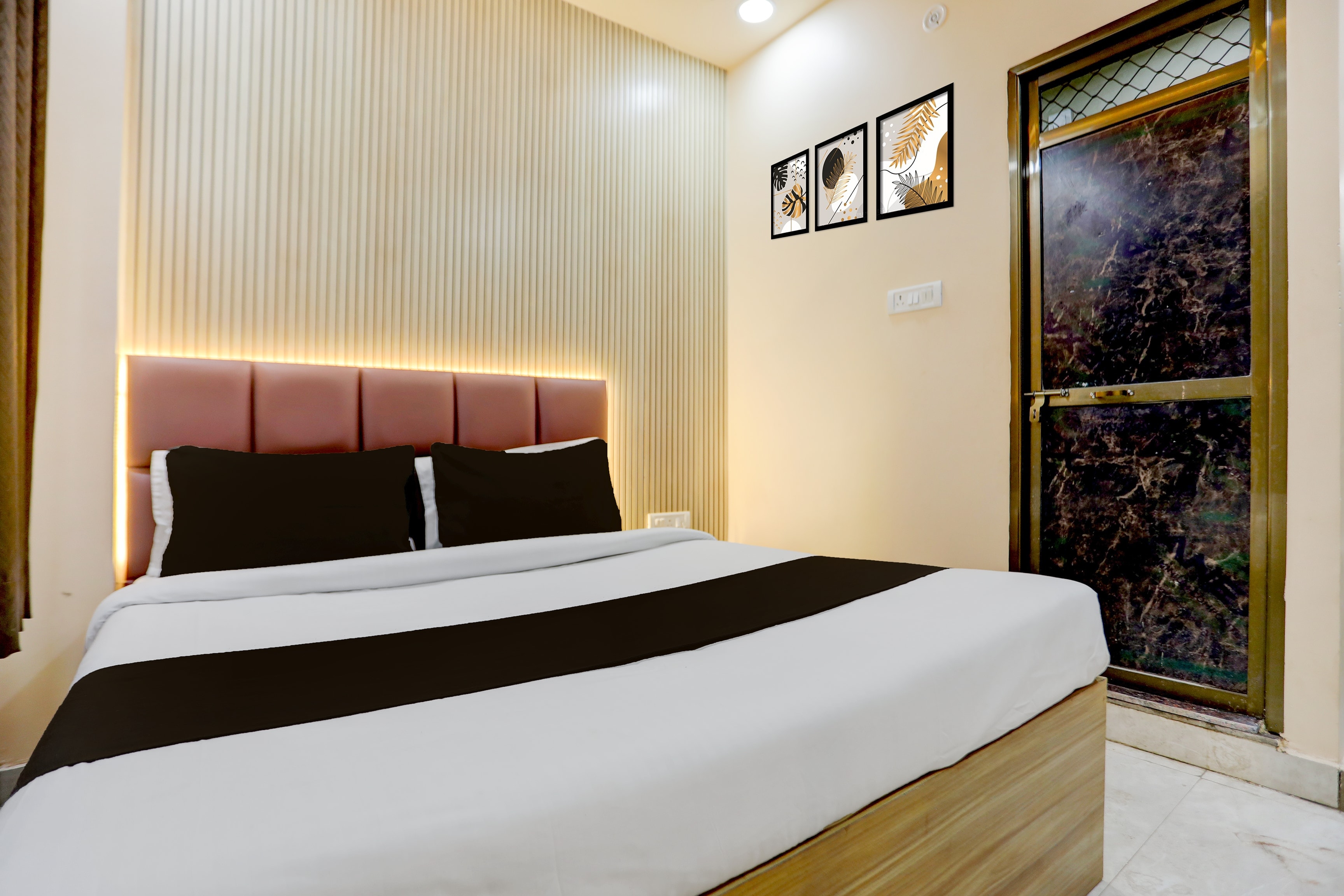 SPOT ON Ashirwad Residency - Tap to explore photos