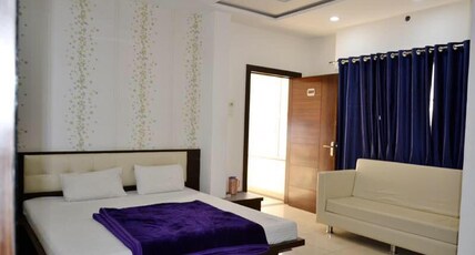 Hotel Shree Vijay Palace Room Type - Executive AC