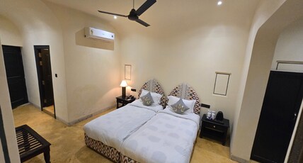 Ratangarhi By Richa @ Chardwari Hanuman Temple Room Type - Super Deluxe Room