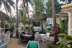 Urban Mad  Villas & Studio