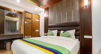 Treebo Skydale Premium Suites, 1500 Mtrs From Ooty Lake Room Type - Deluxe Room with Mountain View