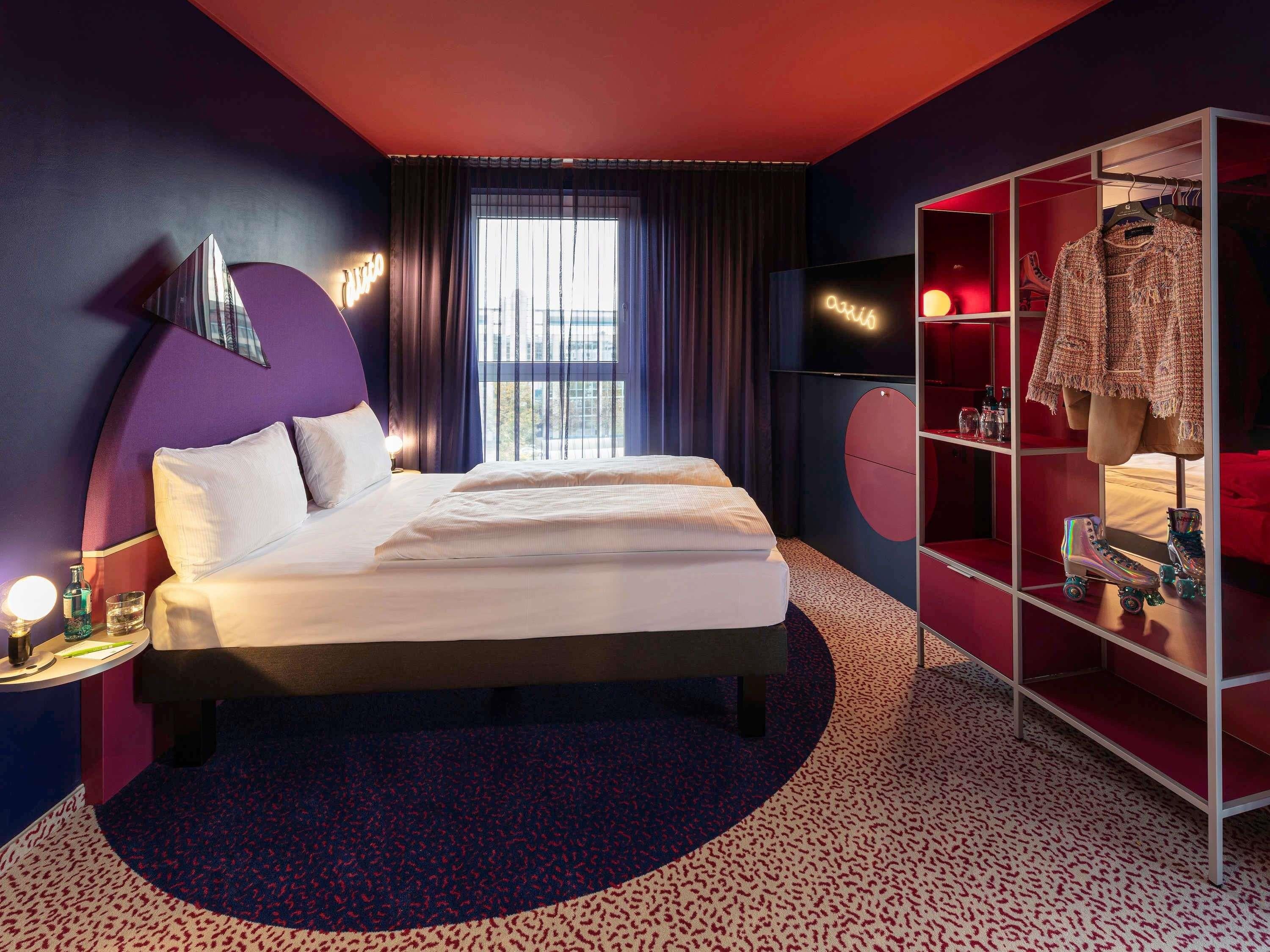 Ibis Styles Muenchen Perlach - Tap to explore photos