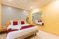 Hotel Stayland Inn  Nr. Kokilaben Dhirubhai Ambani Hospital