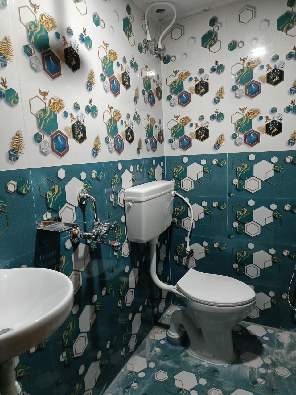 JHARANA GUEST HOUSE - Tap to explore photos