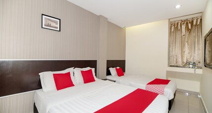 Hotel O Blossom Hotel Room Type - Suite Triple
