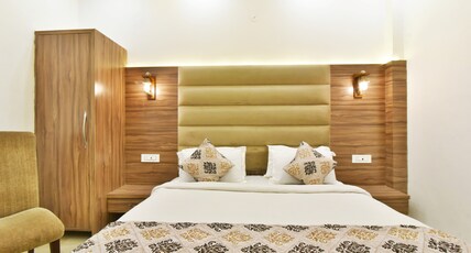 HK Backpackers Rooms & Dorms Room Type - King Room