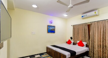 CAPTAINS HOME STAY Room Type - Deluxe Room