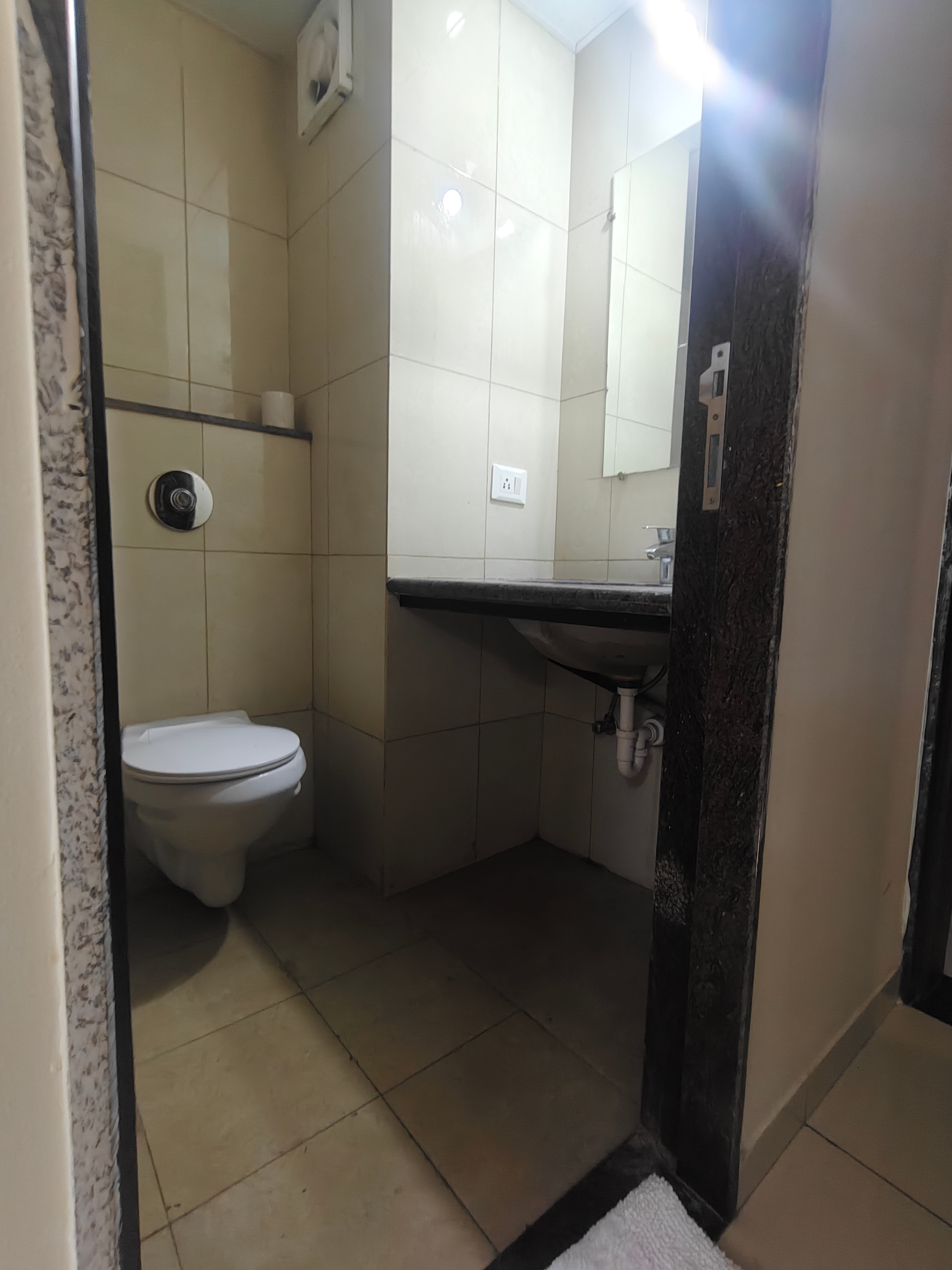 Stavy stay (Hinjewadi phase 1) - Tap to explore photos