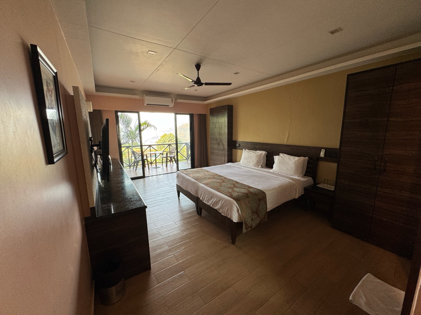 Upper Deck Resort Highest Peak, Lonavala - Tap to explore photos
