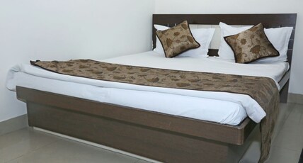 Hotel City Plaza Room Type - Deluxe Room
