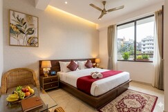 Hotel Indra Palace At Tapovan