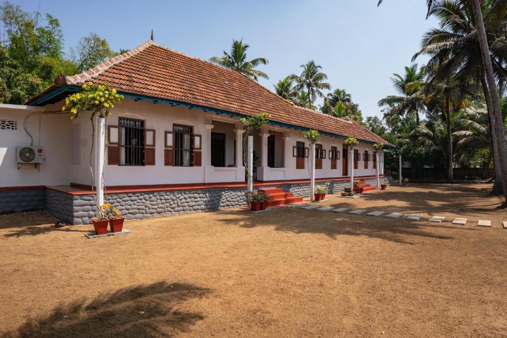 Kuttanad Kayak Club - Tap to explore photos