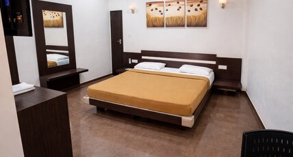 Hotel Azura Room Type - Executive Deluxe Room