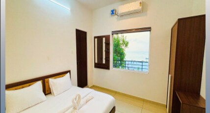 Seabury Beachview Stay Room Type - Deluxe Room Non AC